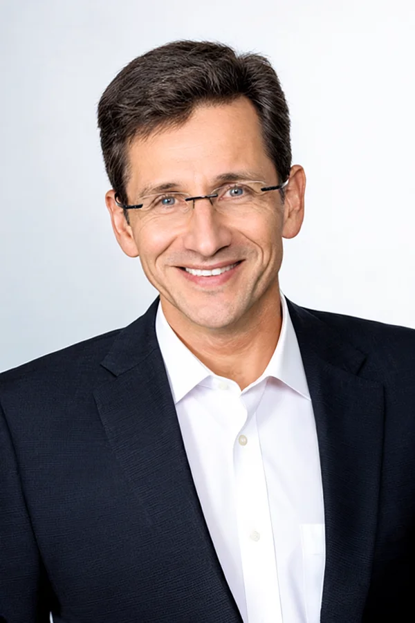 Dr. Holmer Glietz, Senior Partner, Troesser & Co.